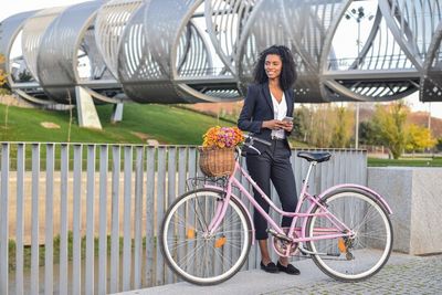 Quel vélo de ville pour femme choisir ? Nos conseils pratiques